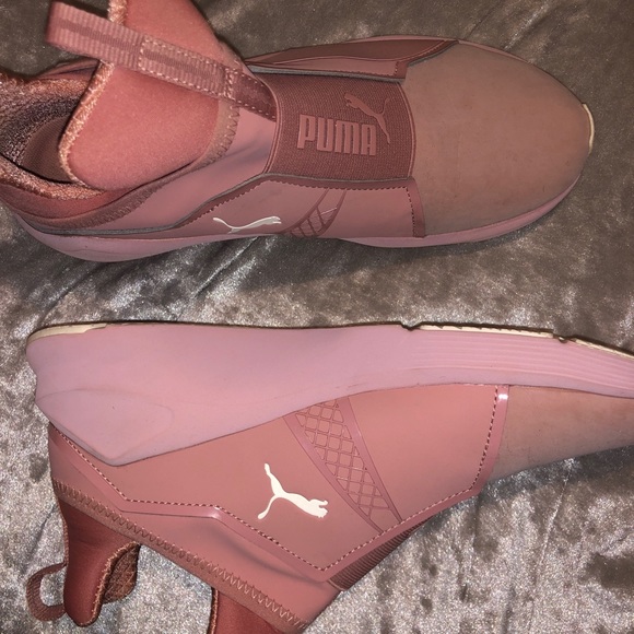 Pink pumas! - Picture 2 of 3